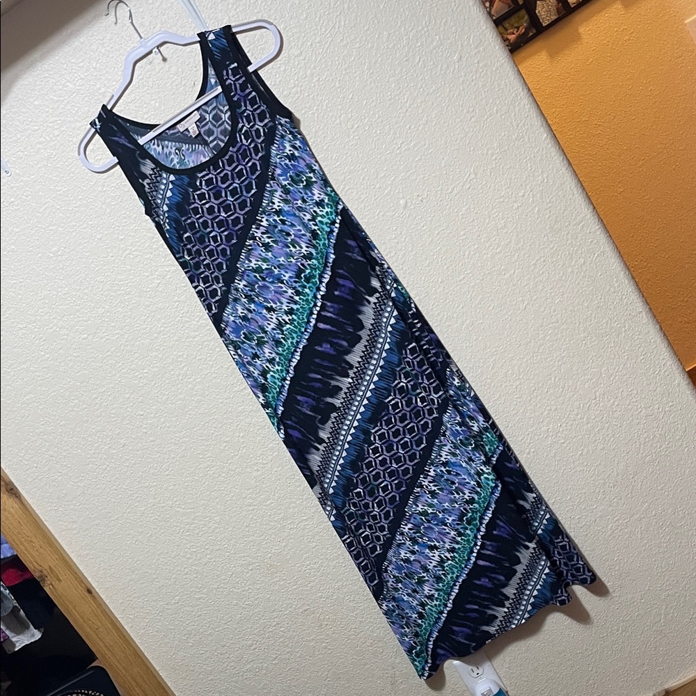 db established 1962 Vintage Women's Long Sleeveless Dress. Very Good Condition.
